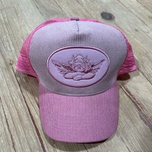 Boys lie trucker hat